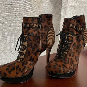 Sam Edelman  Sz 8.5M Calf hair Booties